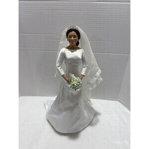 The Danbury Mint Princess Meghan Markle Royal Wedding Porcelain Bride Doll #231